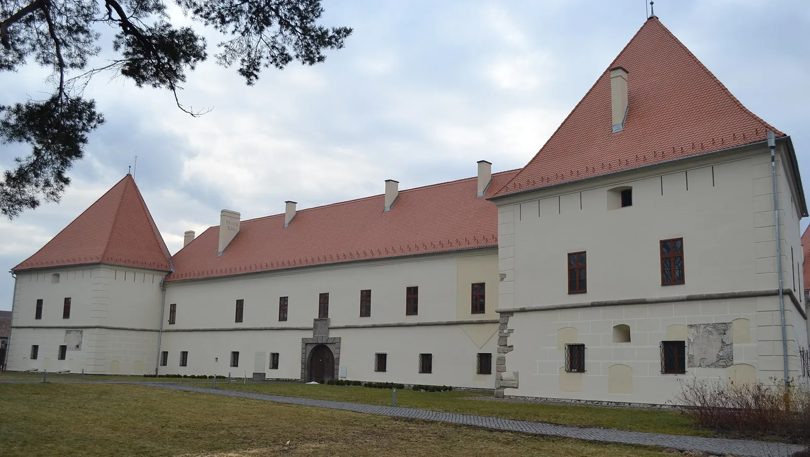 Cetatea Mikó și Muzeul Secuiesc al Ciucului